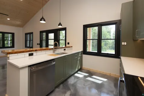 1061 W 3rd Street Grand Marais MN 55604