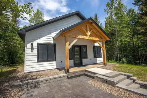 1061 W 3rd Street Grand Marais MN 55604