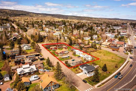 14 W 4th Avenue Grand Marais MN 55604