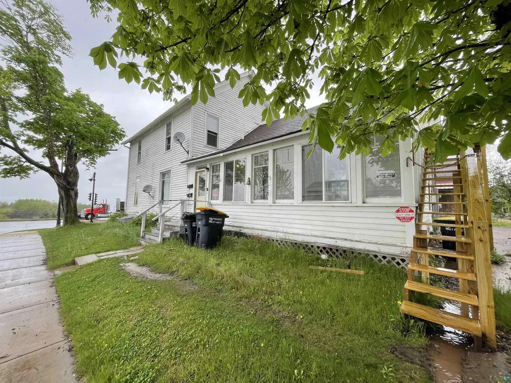 1222 Lakeshore Drive Ashland WI 54806