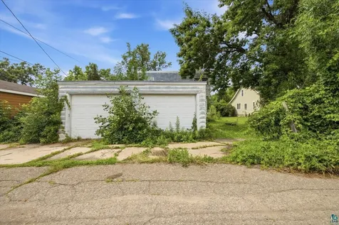 2208 4th Avenue W Hibbing MN 55746-1520