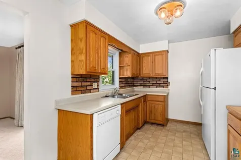3131 Chambersburg Avenue Duluth MN 55811