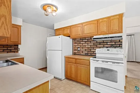 3131 Chambersburg Avenue Duluth MN 55811