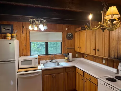 465 S Gunflint Lake Grand Marais MN 55604