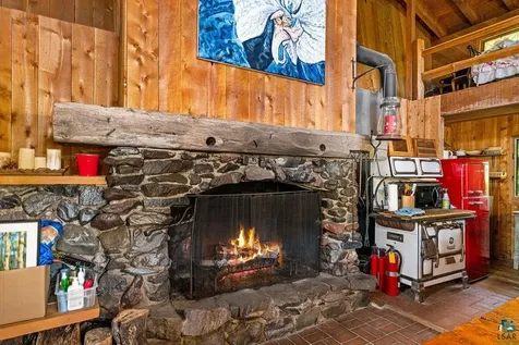 5985 Highway 1 Silver Bay MN 55614