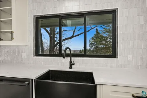 2207 Heather Avenue Duluth MN 55803