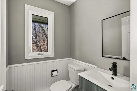 2207 Heather Avenue Duluth MN 55803