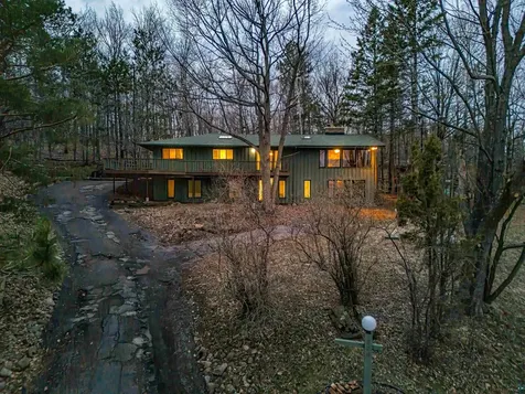 2207 Heather Avenue Duluth MN 55803