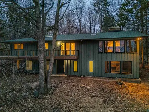 2207 Heather Avenue Duluth MN 55803