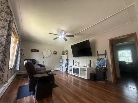 8 13th Street NW Chisholm MN 55719