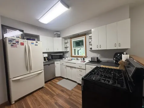 8 13th Street NW Chisholm MN 55719