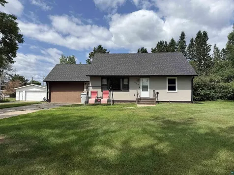 8 13th Street NW Chisholm MN 55719