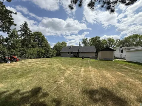 8 13th Street NW Chisholm MN 55719