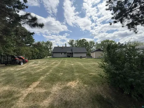 8 13th Street NW Chisholm MN 55719