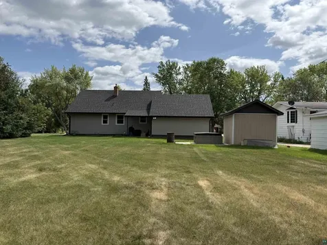8 13th Street NW Chisholm MN 55719