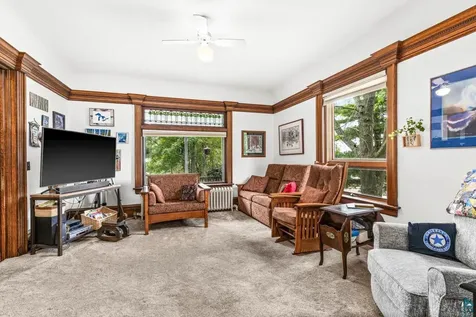 1601 E 4th Street Duluth MN 55812
