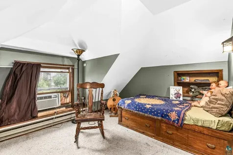 1601 E 4th Street Duluth MN 55812
