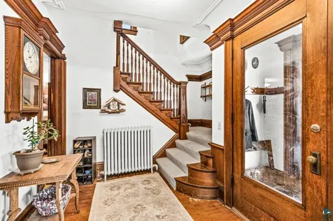 1601 E 4th Street Duluth MN 55812