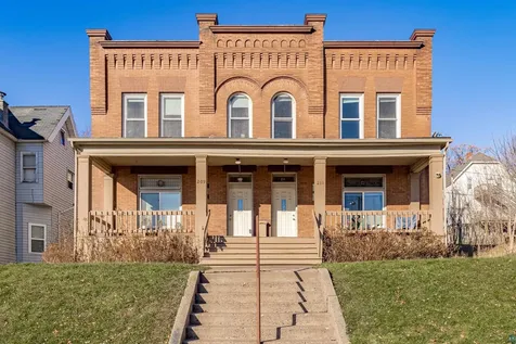 209-211 E 3rd Street Duluth MN 55805