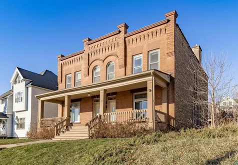 209-211 E 3rd Street Duluth MN 55805