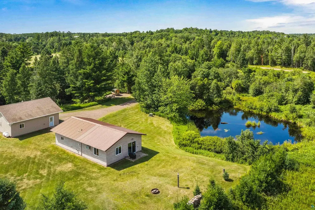 4274 W Pioneer Road Duluth MN 55803