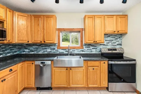 4274 W Pioneer Road Duluth MN 55803