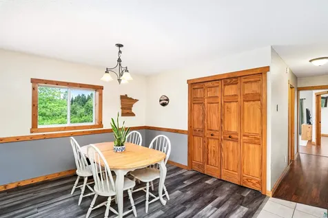4274 W Pioneer Road Duluth MN 55803