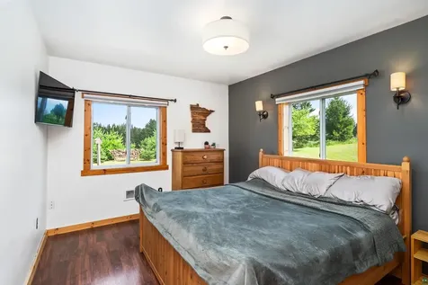 4274 W Pioneer Road Duluth MN 55803