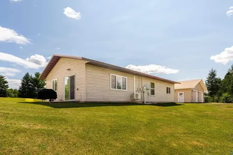 4274 W Pioneer Road Duluth MN 55803