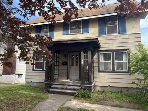 1828 Woodland Avenue Duluth MN 55803