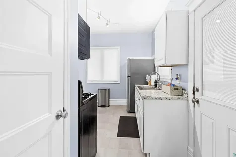 422 N 15th Avenue E Duluth MN 55805