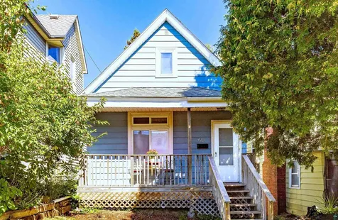 422 N 15th Avenue E Duluth MN 55805
