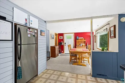 3310 Strand Road Duluth MN 55803