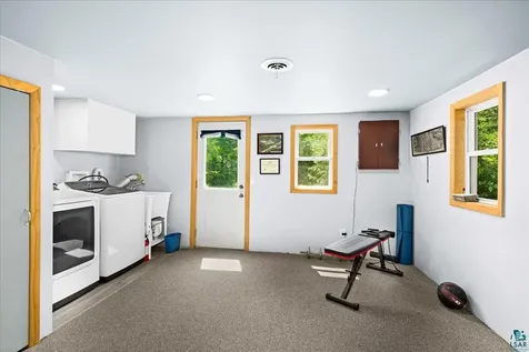 3310 Strand Road Duluth MN 55803