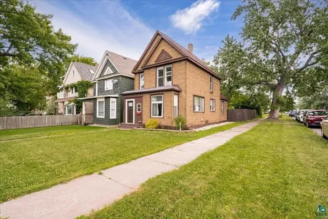 1628 Oakes Avenue Superior WI 54880