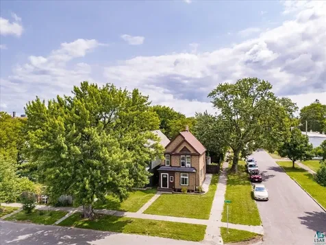 1628 Oakes Avenue Superior WI 54880