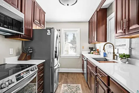 32 Laurel Avenue Superior WI 54880