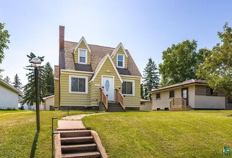 32 Laurel Avenue Superior WI 54880