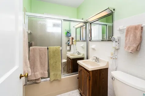 5306 Oneida Street Duluth MN 55804
