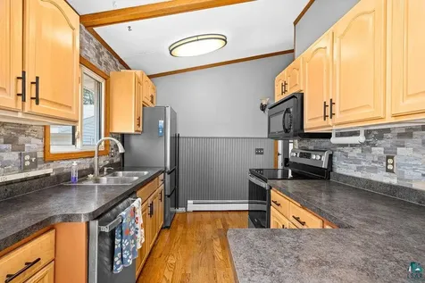 6086 Seville Road Duluth MN 55811