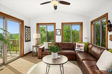 231 Hickory Street Duluth MN 55811