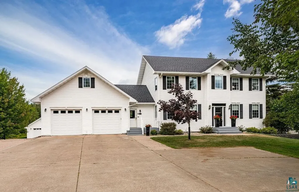 2827 Parkwood Lane Duluth MN 55811