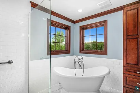 2827 Parkwood Lane Duluth MN 55811
