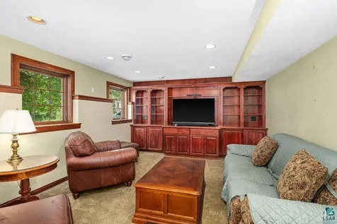 2827 Parkwood Lane Duluth MN 55811