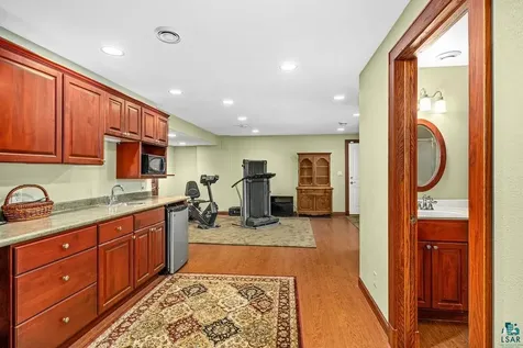 2827 Parkwood Lane Duluth MN 55811