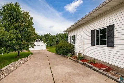 2827 Parkwood Lane Duluth MN 55811