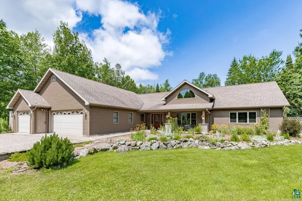 5347 Maple Grove Road Hermantown MN 55811