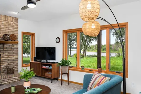 719 S 64th Avenue W Duluth MN 55807