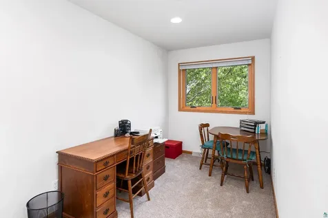 719 S 64th Avenue W Duluth MN 55807