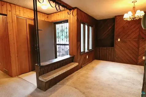702 Doddridge Avenue Cloquet MN 55720